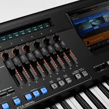 YAMAHA GENOS 2