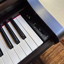 YAMAHA CLP-835B Black