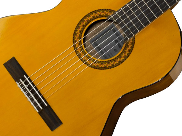 YAMAHA C40 - immagine 3