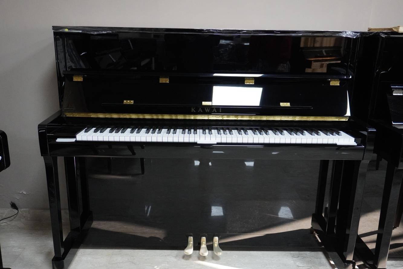 Kawai Pianoforte Vertcale K-300 Nero Lucido - immagine 2